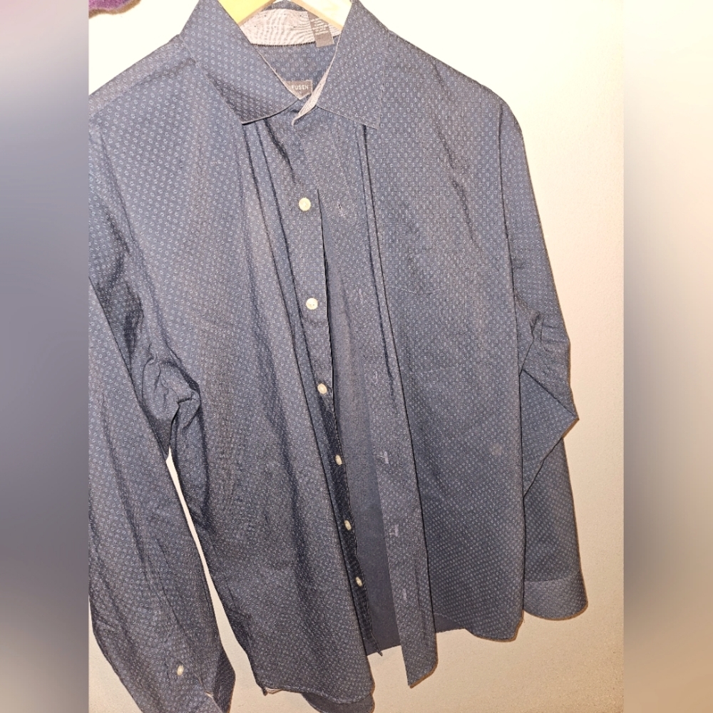 Van Huesen Originals Classit first button down blue patterned shirt for men M
